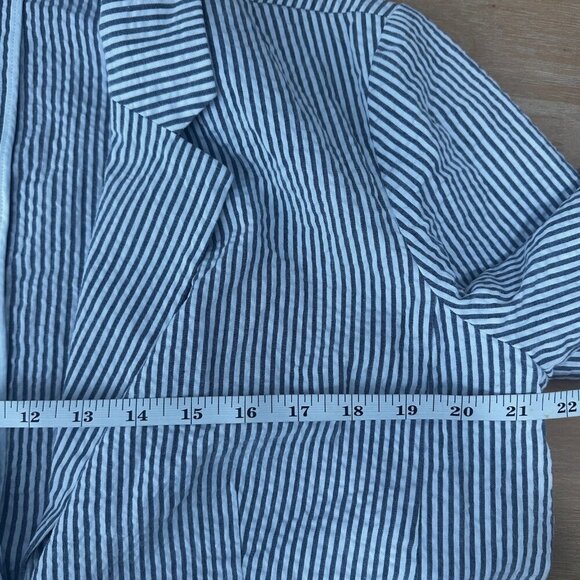 J Jill Blazer Womens Large Petite Gray White Stripe Seersucker Stretch Jacket - Picture 13 of 14